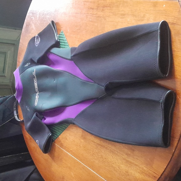 Ladies O'neill wetsuit, spring suite size small. - Picture 1 of 4